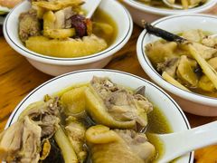 -威邵鸡煲(西华路总店)