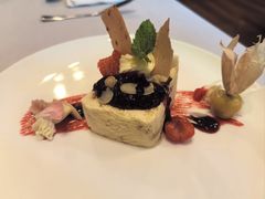 -塞纳河法国餐厅(意式风情街店)