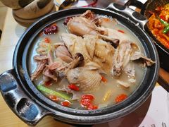 参鸡汤-延松朝鲜族料理
