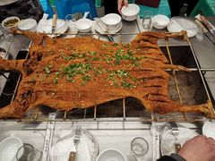 -去吃小龙虾·江湖菜·烧烤(南滨路店)