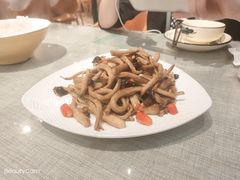 -鲜榨果汁·啤酒鱼(环岛河店)