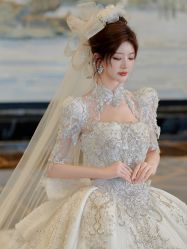 -艾米丽婚纱礼服
