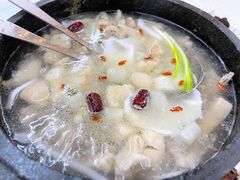 墨脱石锅椰子鸡-墨脱石锅椰子鸡•海鲜糟粕醋(榆亚路店)