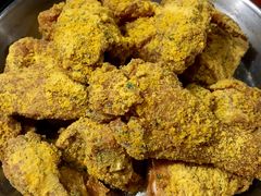 -BHC炸鸡(明洞总店)