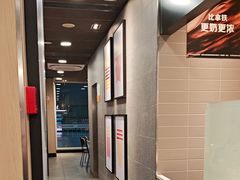 -麦当劳(轻轨曹杨路店)