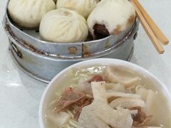 -胡成记口蘑龙眼包子(盐道街店)