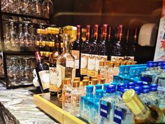 -雍容荟帝王蟹活龙虾展台自助(IFS黑金店)