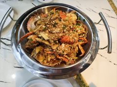 -凤凰路何眼镜香辣蟹(花果园店)