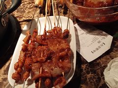 烤黑毛猪五花肉串-猪啊牛呀羊啊铜盘烤肉(正大广场店)