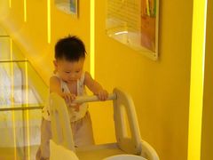 -乐融婴幼儿成长中心(四季青校区)