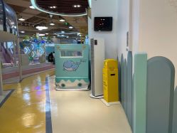 -多多淘儿童体验中心(重庆来福士店)