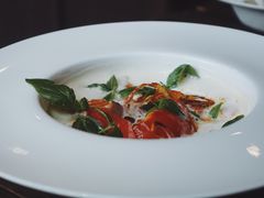 碳扒番茄罗勒芝士-Ocean's Table 欧舍