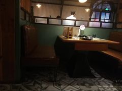 卡座-手选潮汕鲜活牛肉火锅(二七广场店)