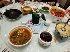 -香山湖家家宴(中山陵店)