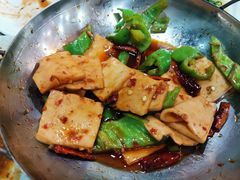 -壹阁胡羊焖饼(特色小吃街店)