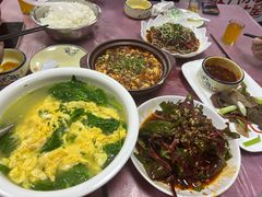 -洪霞餐馆