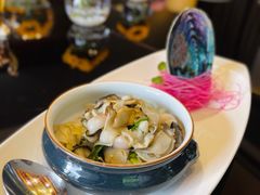 沙姜香葱捞起南非网鲍-西安凯悦酒店·湖畔中餐厅