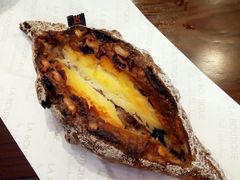 蔓越莓奶油芝士面包-Salon de The de Joel Robuchon(外滩18号店)