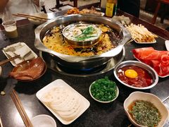 -邓莽子老火锅(中兴路总店)