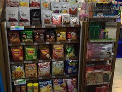 -全家便利店(宜山路站店)