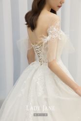 -Lady  Jane高端婚纱礼服馆