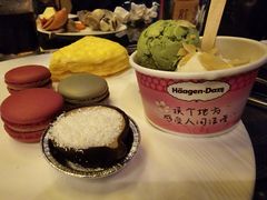 -宝利来国际大酒店-凤凰阁旋转餐厅
