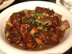 滇越一品烧猪手-滇越乘象云南餐厅(豆各庄店)