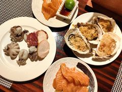 -广州万富希尔顿酒店·感趣自助餐厅·金秋蟹宴生蚝海鲜刺身