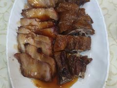 脆皮烧鹅-禄源公·老莞诚饭店