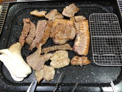 -城山辣炒黑猪肉