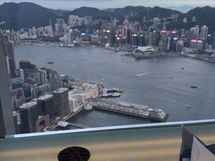 -OZONE 顶楼酒吧(香港丽思卡尔顿酒店)