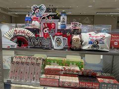 -泡泡玛特POPMART(蓝色港湾店)