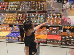 -泡泡玛特POPMART(蓝色港湾店)