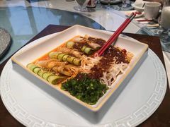 -巴国布衣(新豪天地店)