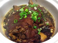 -老码头黑皮肘子锅包肉(赣水路店)