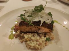 香煎三文鱼-WOLFGANG PUCK KITCHEN & BAR(迪士尼小镇店)