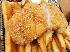 -HELLO 27 意面·沙拉·帕尼尼