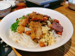 -牛八宝桂林米粉(八里庄店)