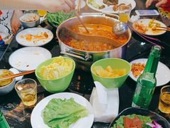 -唯爱KTV聚会餐厅(仙林东城汇店)