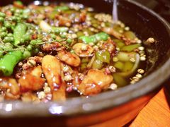 钱塘石锅蛙-老头儿油爆虾·1987杭州烟火味(湖滨银泰in77D区店)