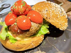 -Let'sBURGERplus·非常创意汉堡(三里屯店)