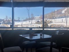 景观位-长白山凯悦酒店·市集咖啡厅