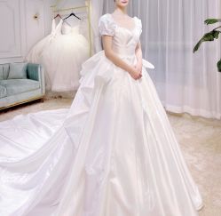-艾慕婚纱礼服馆(和平店)