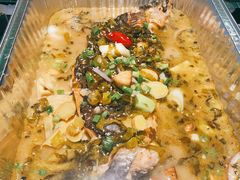 -鸣记脆皮烤鱼·海鲜烤鱼(三八广场店)