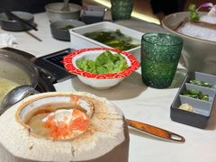 -喃喃椰·糟粕醋·椰子鸡火锅(七堡花园店)