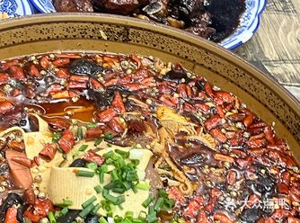 #冬哥川菜馆前两天来 「十梓街」的冬哥团建