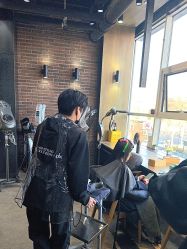 -韩国李知恩形象设计