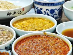 -裕兴记•蟹黄面馆(人民广场店)