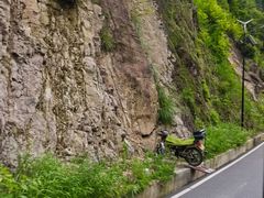 -安吉龙王山峡谷漂流