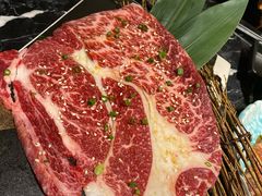 -山川小町·极番烧肉(新地假日广场店)